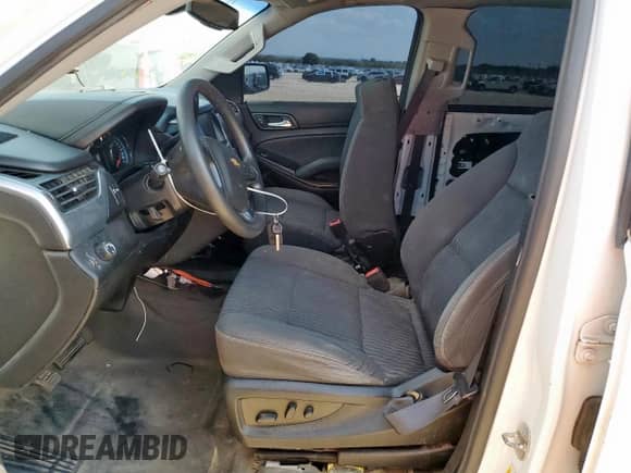2020 Chevrolet Tahoe Commercial z VIN 1GNLCDECXLR246415, wystawiony jako Copart lot #70445405 z przebiegiem 65 230 mil mil oraz Czysty tytuł • Clean title. Historia ofert i sprzedaży dostępna na DreamBid. Obrazek 7.