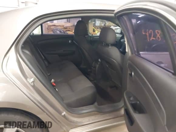 2012 Chevrolet Malibu 1LT z VIN 1G1ZC5E06CF218586, wystawiony jako IAAI lot #42838384 z przebiegiem 183 069 mil mil oraz . Historia ofert i sprzedaży dostępna na DreamBid. Obrazek 8.