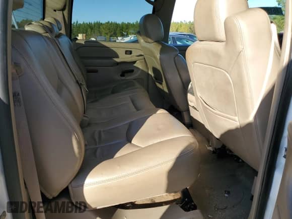 2005 Chevrolet Silverado 3500 DRW Wrk Trk with VIN 1GCJK332X5F883347, listed as a Copart auction lot 86199094 with 107,562 mi miles and Salvage title. Bid and sale history available at DreamBid. Image 10.