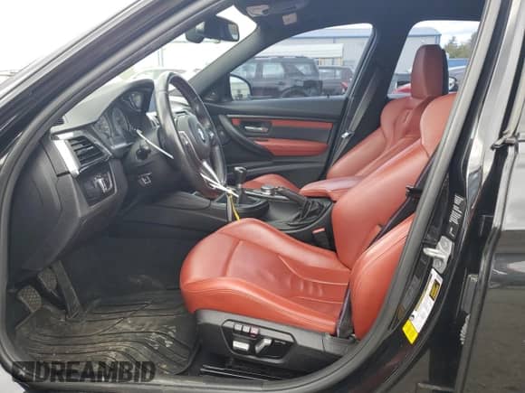 2018 BMW M3 CS z VIN WBS8M9C57J5J79525, wystawiony jako Copart lot #85878765 z przebiegiem 46 447 mil mil oraz Szkoda całkowita • Salvage title. Historia ofert i sprzedaży dostępna na DreamBid. Obrazek 7.