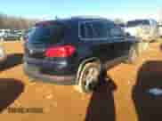 2012 Volkswagen Tiguan S с VIN WVGAV7AXXCW564116, выставлен на аукционе IAAI как лот 41317907 с пробегом 181 635 миль миль и . История ставок и продаж доступна на DreamBid. Изображение 4.