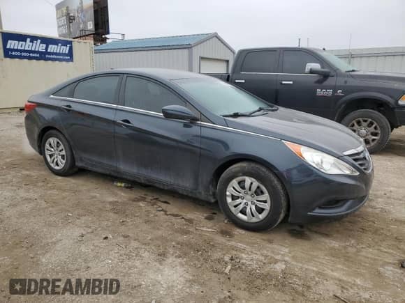 2011 Hyundai Sonata z VIN XNPEB4AC2BH285905, wystawiony jako Copart lot #44008735 z przebiegiem 149 898 mil mil oraz Czysty tytuł • Clean title. Historia ofert i sprzedaży dostępna na DreamBid. Obrazek 4.