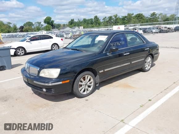 2005 Hyundai XG с VIN KMHFU45E95A405877, выставлен на аукционе IAAI как лот 43086980 с пробегом Не указан миль и . История ставок и продаж доступна на DreamBid. Изображение 2.