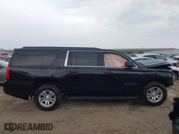 2019 Chevrolet Suburban LT z VIN 1GNSCHKC8KR378725, wystawiony jako IAAI lot #43279442 z przebiegiem 99 230 mil mil oraz . Historia ofert i sprzedaży dostępna na DreamBid. Obrazek 14.