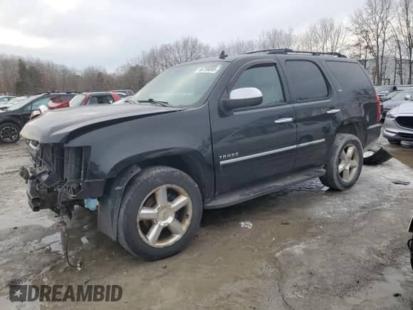 2011 Chevrolet Tahoe LTZ z VIN 1GNSKCE00BR112087, wystawiony jako Copart lot #46799095 z przebiegiem 227 514 mil mil oraz Szkoda całkowita • Salvage title. Historia ofert i sprzedaży dostępna na DreamBid. Obrazek 1.