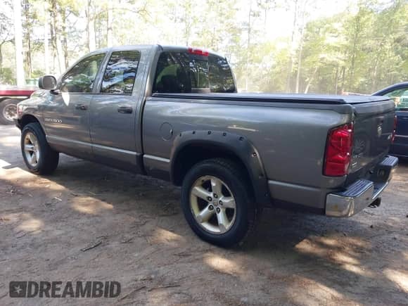 2007 Dodge 1500 SLT with VIN 1D7HU18P47S264793, listed as a IAAI auction lot 42918890 with 211,888 mi miles and . Bid and sale history available at DreamBid. Image 3.