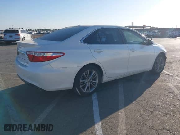 2015 Toyota Camry LE с VIN 4T1BD1FK2FU142956, выставлен на аукционе IAAI как лот 42533485 с пробегом 104 135 миль миль и . История ставок и продаж доступна на DreamBid. Изображение 4.