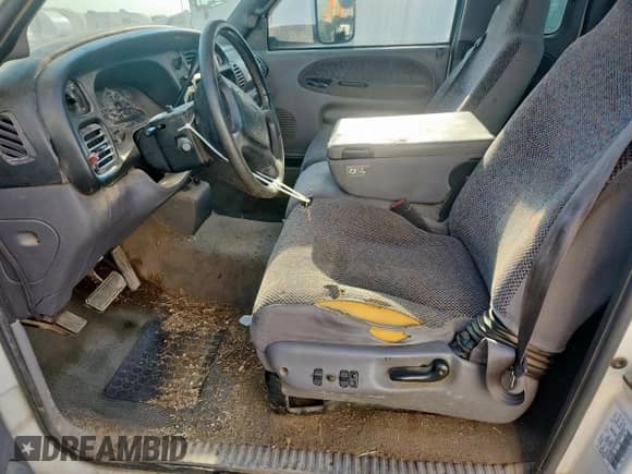 2002 Dodge 3500 с VIN 3B7MC33642M290317, выставлен на аукционе Copart как лот 69352345 с пробегом 242 793 миль миль и Списание • Salvage title. История ставок и продаж доступна на DreamBid. Изображение 7.