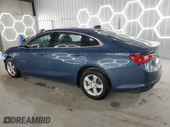 2025 Chevrolet Malibu LS z VIN 1G1ZC5ST1SF111300, wystawiony jako Copart lot #71802495 z przebiegiem 32 967 mil mil oraz Szkoda całkowita • Salvage title. Historia ofert i sprzedaży dostępna na DreamBid. Obrazek 2.