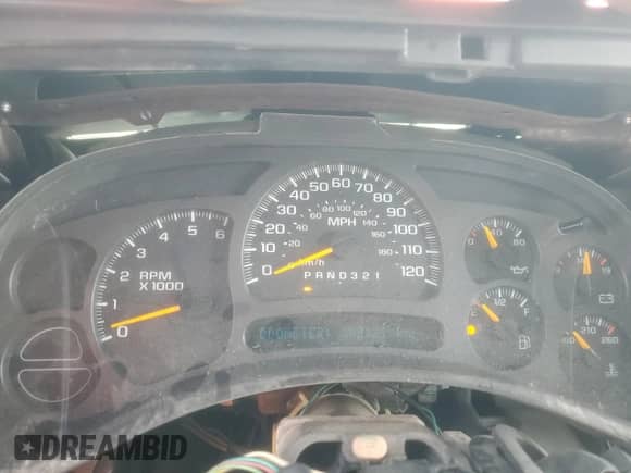 2003 GMC Sierra 1500 SLE с VIN 2GTEC19T631334462, выставлен на аукционе Copart как лот 70200225 с пробегом 237 438 миль миль и Списание • Salvage title. История ставок и продаж доступна на DreamBid. Изображение 9.