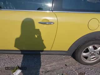 2010 MINI Hardtop with VIN WMWMF3C50ATZ63602, listed as a IAAI auction lot 42577007 with 121,843 mi miles and . Bid and sale history available at DreamBid. Image 6.