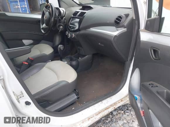 2014 Chevrolet Spark LT с VIN KL8CF6S90EC412170, выставлен на аукционе IAAI как лот 42355370 с пробегом 122 266 миль миль и . История ставок и продаж доступна на DreamBid. Изображение 5.