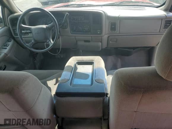 2000 GMC Sierra 1500 SLE with VIN 1GTEC19V2YZ311891, listed as a Copart auction lot 68736895 with 181,455 mi miles and Salvage title. Bid and sale history available at DreamBid. Image 8.