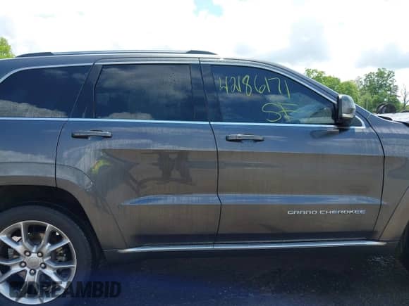 2016 Jeep Grand Cherokee Summit с VIN 1C4RJFJG2GC319086, выставлен на аукционе IAAI как лот 42186171 с пробегом 135 124 миль миль и . История ставок и продаж доступна на DreamBid. Изображение 13.