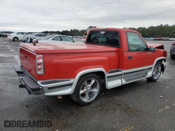 1997 Chevrolet Silverado 1500 with VIN 1GCEC14R8VZ235406, listed as a Copart auction lot 43017885 with 238,279 mi miles and Salvage title. Bid and sale history available at DreamBid. Image 3.