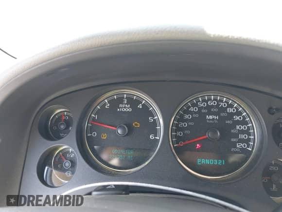 2007 GMC Sierra 1500 SLE1 z VIN 2GTEK13M271555096, wystawiony jako IAAI lot #42321434 z przebiegiem 221 352 mil mil oraz . Historia ofert i sprzedaży dostępna na DreamBid. Obrazek 7.