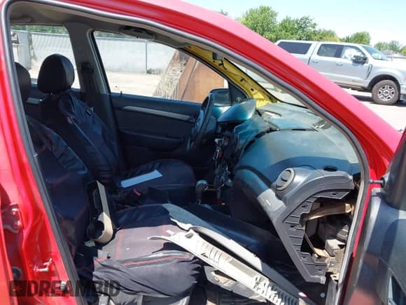 2007 Chevrolet Aveo LS with VIN KL1TD56687B073388, listed as a IAAI auction lot 42488665 with Not provided miles and . Bid and sale history available at DreamBid. Image 5.