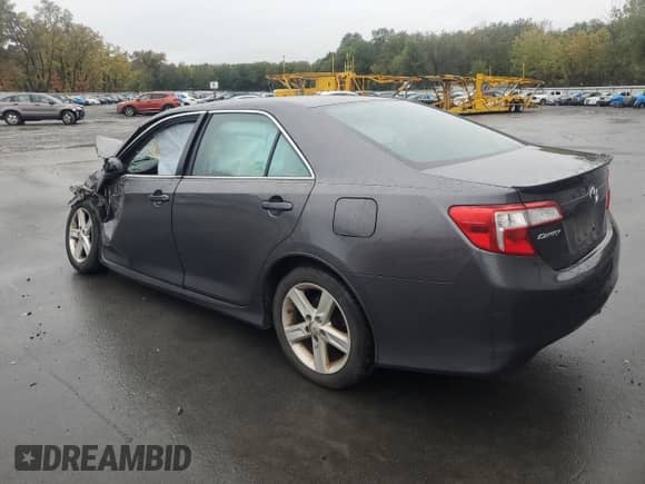 2014 Toyota Camry SE с VIN 4T1BF1FK8EU346489, выставлен на аукционе Copart как лот 84005315 с пробегом Не указан миль и Списание • Salvage title. История ставок и продаж доступна на DreamBid. Изображение 2.