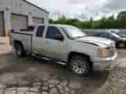 2007 GMC Sierra 1500 SLE1 with VIN 1GTEC19C77Z509816, listed as a Copart auction lot 54752725 with 194,520 mi miles and Salvage title. Bid and sale history available at DreamBid. Image 4.