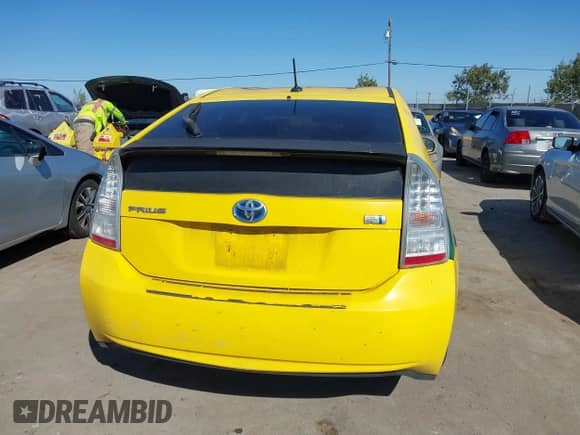 2011 Toyota Prius II with VIN JTDKN3DU5B1338287, listed as a IAAI auction lot 43398049 with 465,239 mi miles and . Bid and sale history available at DreamBid. Image 16.