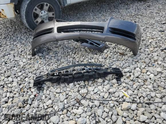 2011 Chevrolet Malibu 1LS z VIN 1G1ZB5E14BF212845, wystawiony jako Copart lot #55453775 z przebiegiem 126 568 mil mil oraz Czysty tytuł • Clean title. Historia ofert i sprzedaży dostępna na DreamBid. Obrazek 12.