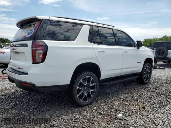2021 Chevrolet Tahoe RST z VIN 1GNSCRKD9MR395972, wystawiony jako Copart lot #55987375 z przebiegiem 107 689 mil mil oraz Szkoda całkowita • Salvage title. Historia ofert i sprzedaży dostępna na DreamBid. Obrazek 3.