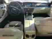 2015 Hyundai Genesis 3.8L z VIN KMHGN4JE0FU080009, wystawiony jako Copart lot #73486254 z przebiegiem 130 799 mil mil oraz Szkoda całkowita • Salvage title. Historia ofert i sprzedaży dostępna na DreamBid. Obrazek 8.