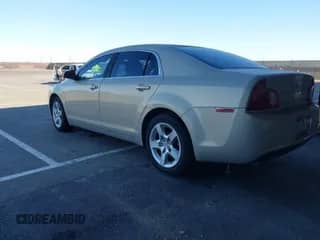 2010 Chevrolet Malibu 1FL z VIN 1G1ZA5E06AF281738, wystawiony jako IAAI lot #43444660 z przebiegiem 190 004 mil mil oraz . Historia ofert i sprzedaży dostępna na DreamBid. Obrazek 1.