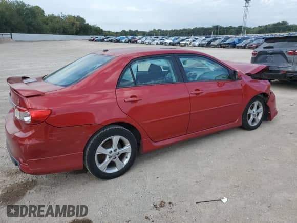 2011 Toyota Corolla S с VIN 2T1BU4EE2BC713242, выставлен на аукционе Copart как лот 81750865 с пробегом 173 181 миль миль и Списание • Salvage title. История ставок и продаж доступна на DreamBid. Изображение 3.