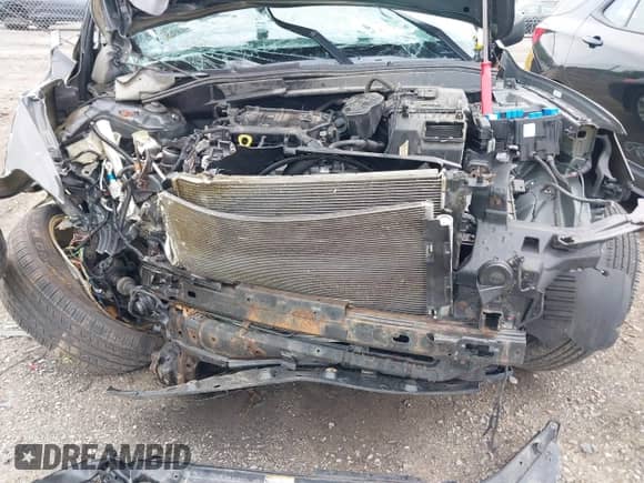 2012 Hyundai Santa Fe Limited с VIN 5XYZKDAG0CG109822, выставлен на аукционе IAAI как лот 42435102 с пробегом 148 671 миль миль и . История ставок и продаж доступна на DreamBid. Изображение 6.