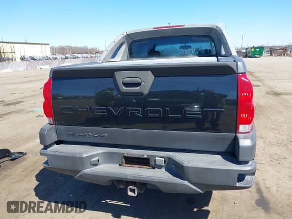 2003 Chevrolet Avalanche with VIN 3GNEK13T53G157476, listed as a IAAI auction lot 42049860 with 79,616 mi miles and . Bid and sale history available at DreamBid. Image 17.