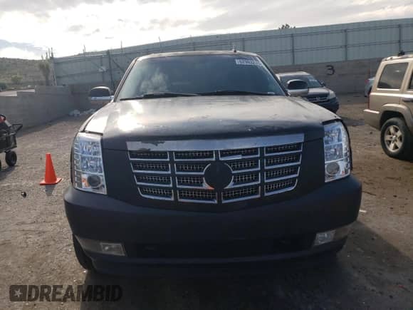 2007 Cadillac Escalade EXT with VIN 3GYFK62887G117111, listed as a Copart auction lot 62903245 with 171,123 mi miles and Salvage title. Bid and sale history available at DreamBid. Image 5.