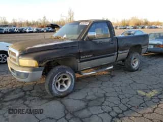 1994 Dodge 1500 with VIN 3B7HF16Z1RM555174, listed as a Copart auction lot 50260145 with 147,885 mi miles and Salvage title. Bid and sale history available at DreamBid. Image 1.