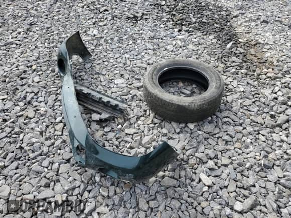 2003 GMC Sierra 1500 z VIN 2GTEC19V131405293, wystawiony jako Copart lot #72332904 z przebiegiem 71 168 mil mil oraz Szkoda całkowita • Salvage title. Historia ofert i sprzedaży dostępna na DreamBid. Obrazek 12.