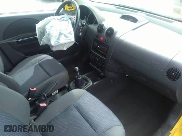 2007 Chevrolet Aveo SVM z VIN KL1TD66647B796080, wystawiony jako IAAI lot #32829884 z przebiegiem 111 137 mil mil oraz . Historia ofert i sprzedaży dostępna na DreamBid. Obrazek 5.