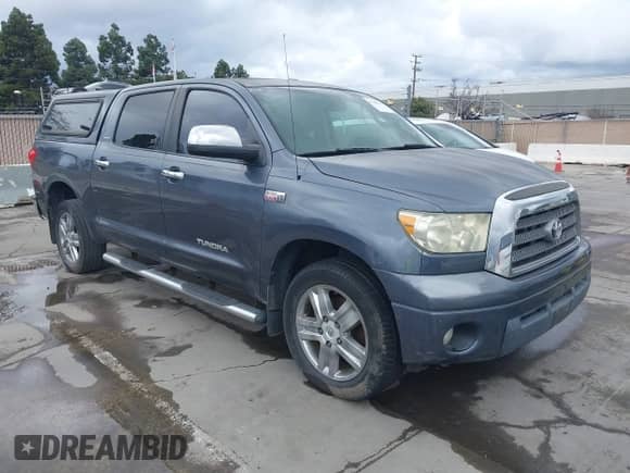 2007 Toyota Tundra Limited z VIN 5TFEV58137X032038, wystawiony jako IAAI lot #41788992 z przebiegiem 120 600 mil mil oraz . Historia ofert i sprzedaży dostępna na DreamBid. Obrazek 1.