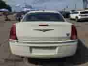 2010 Chrysler 300 C Hemi с VIN 2C3CA6CT2AH329710, выставлен на аукционе Copart как лот 47230665 с пробегом 134 839 миль миль и Чистый • Clean title. История ставок и продаж доступна на DreamBid. Изображение 6.