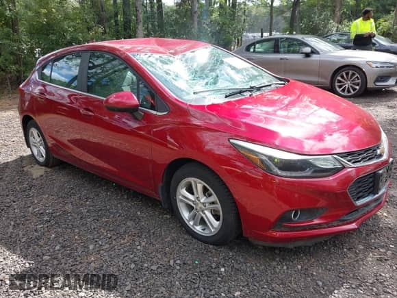 2018 Chevrolet Cruze LT с VIN 3G1BE6SM1JS651198, выставлен на аукционе IAAI как лот 43352597 с пробегом 37 451 миль миль и . История ставок и продаж доступна на DreamBid. Изображение 1.