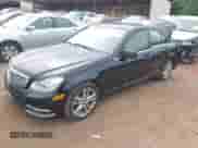 2013 Mercedes-Benz C 250 Sport с VIN WDDGF4HB1DA801164, выставлен на аукционе IAAI как лот 43053763 с пробегом 46 744 миль миль и . История ставок и продаж доступна на DreamBid. Изображение 2.