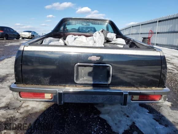 1986 Chevrolet El Camino SS с VIN 3GCCW80H5GS908902, выставлен на аукционе Copart как лот 41484435 с пробегом 37 883 миль миль и Чистый • Clean title. История ставок и продаж доступна на DreamBid. Изображение 6.