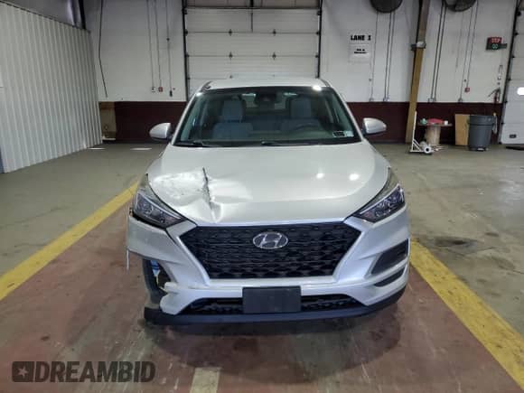 2019 Hyundai Tucson SE z VIN KM8J2CA42KU038645, wystawiony jako Copart lot #71684355 z przebiegiem 66 766 mil mil oraz Szkoda całkowita • Salvage title. Historia ofert i sprzedaży dostępna na DreamBid. Obrazek 5.