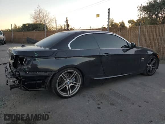 2011 BMW 3 Series 335is с VIN WBADX1C54BE569916, выставлен на аукционе Copart как лот 41829375 с пробегом 106 340 миль миль и Списание • Salvage title. История ставок и продаж доступна на DreamBid. Изображение 3.