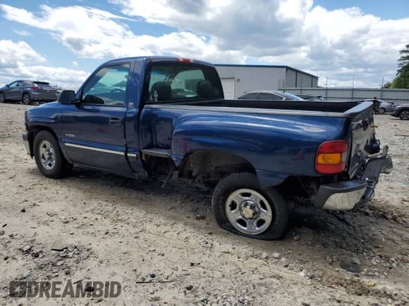2000 Chevrolet Silverado 1500 LS с VIN 1GCEC14W5YZ181489, выставлен на аукционе Copart как лот 55621945 с пробегом 223 065 миль миль и Списание • Salvage title. История ставок и продаж доступна на DreamBid. Изображение 2.
