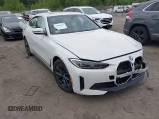 2024 BMW i4 eDrive35 с VIN WBY43AW0XRFS64888, выставлен на аукционе IAAI как лот 42496622 с пробегом 13 805 миль миль и . История ставок и продаж доступна на DreamBid. Изображение 1.