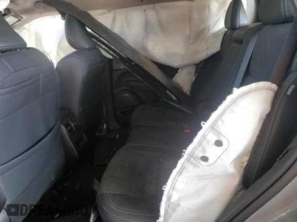 2025 Mitsubishi Outlander SE z VIN JA4J3VA82SZ038285, wystawiony jako Copart lot #80948085 z przebiegiem Nie podano mil oraz Szkoda całkowita • Salvage title. Historia ofert i sprzedaży dostępna na DreamBid. Obrazek 10.