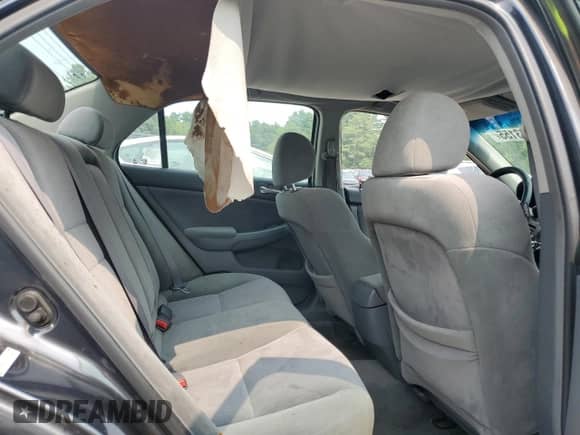 2004 Honda Accord LX z VIN 1HGCM56424A156969, wystawiony jako Copart lot #65593155 z przebiegiem 196 144 mil mil oraz Czysty tytuł • Clean title. Historia ofert i sprzedaży dostępna na DreamBid. Obrazek 10.