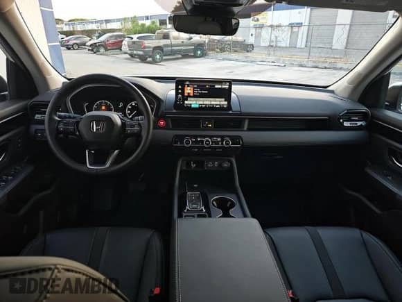 2025 Honda Pilot EX-L с VIN 5FNYG1H47SB087198, выставлен на аукционе Copart как лот 87485305 с пробегом 6 210 миль миль и Чистый • Clean title. История ставок и продаж доступна на DreamBid. Изображение 9.