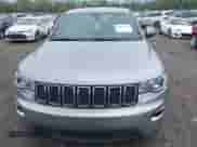 2017 Jeep Grand Cherokee 75th Anniversary z VIN 1C4RJEAG3HC669080, wystawiony jako IAAI lot #41972337 z przebiegiem 169 054 mil mil oraz . Historia ofert i sprzedaży dostępna na DreamBid. Obrazek 12.