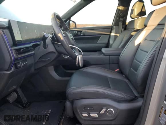 2024 Hyundai Santa Fe Calligraphy z VIN 5NMP5DGL2RH029424, wystawiony jako Copart lot #86995324 z przebiegiem 15 046 mil mil oraz Szkoda całkowita • Salvage title. Historia ofert i sprzedaży dostępna na DreamBid. Obrazek 7.