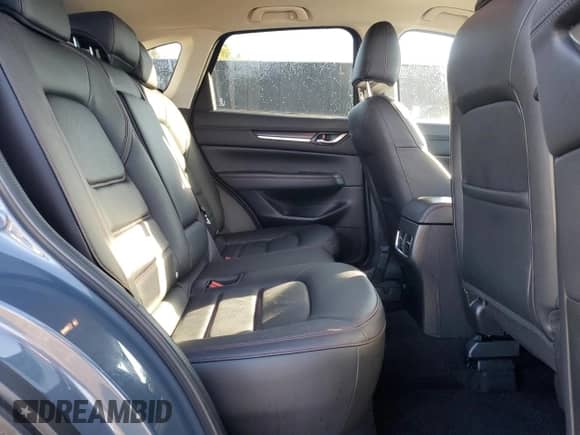 2025 Mazda CX-5 S Carbon Edition z VIN JM3KFBCM0S0676170, wystawiony jako Copart lot #84020165 z przebiegiem 11 754 mil mil oraz Czysty tytuł • Clean title. Historia ofert i sprzedaży dostępna na DreamBid. Obrazek 11.